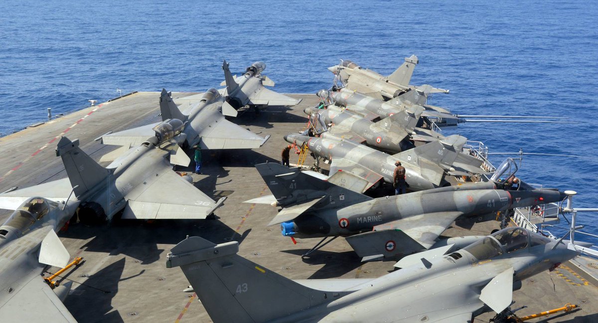 بدء المناورات العسكرية المصرية الفرنسية المشتركة في البحر المتوسط " رمسيس -2016 "  CdQ-HsBW8AAsrms