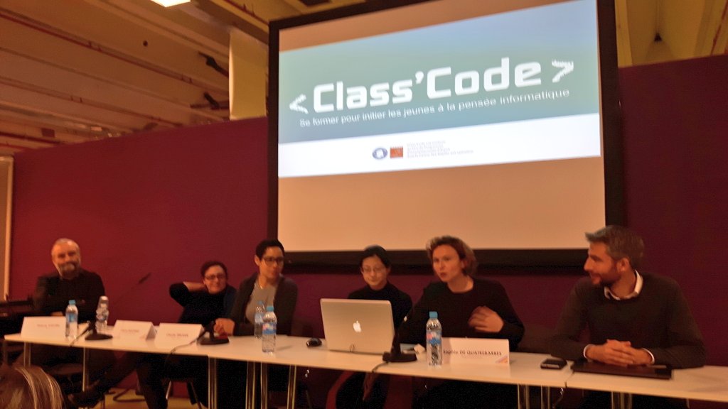 tyrower's tweet image. #ClassCode se présente au salon @educatectice avec @inria @weblaligue @MagicMakersAt @Canope_06 @petitsdeb