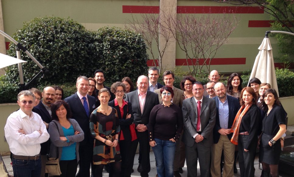EurocomPR's tweet photo. Now for a group photo session and some well deserved lunch! #Eurocom16 https://t.co/i0u1vrsXWu