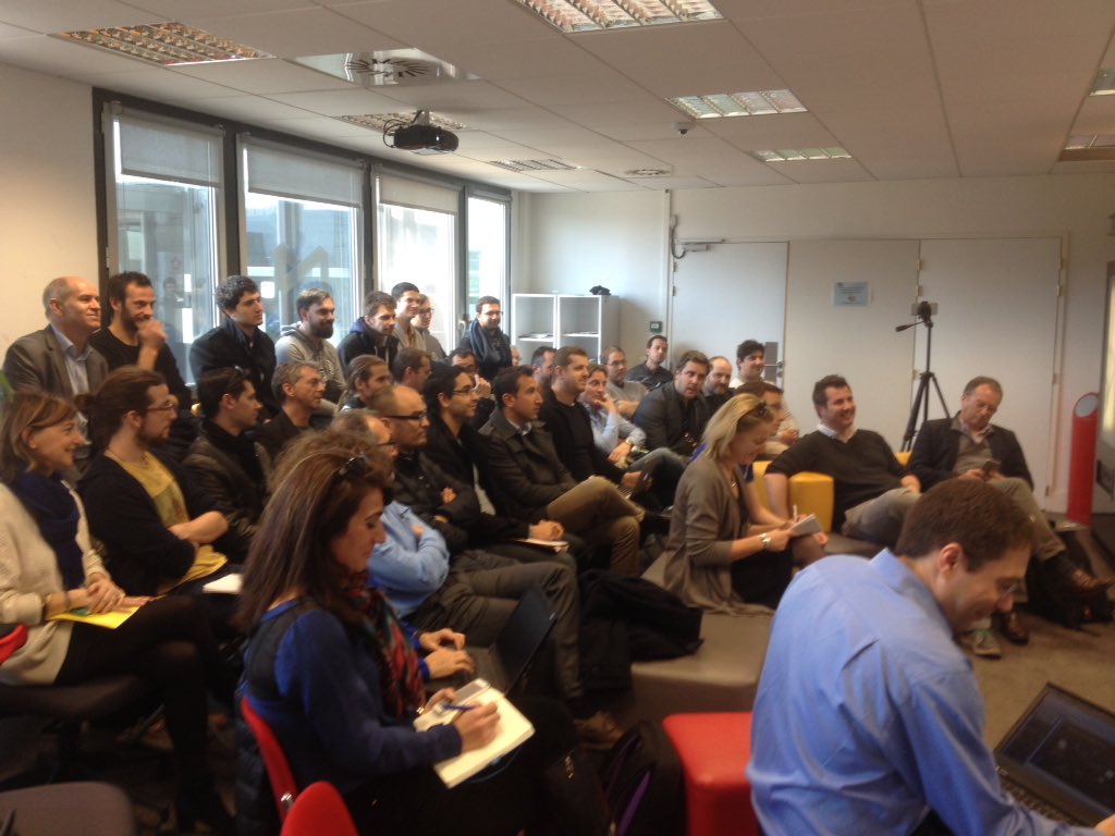 FrenchSouthD's tweet image. #Blockchain avec @IBMCCMPL à la #MDN + de 40 participants, c&apos;est complet!  suivez le live : plussh.com/embed/55a7a563…