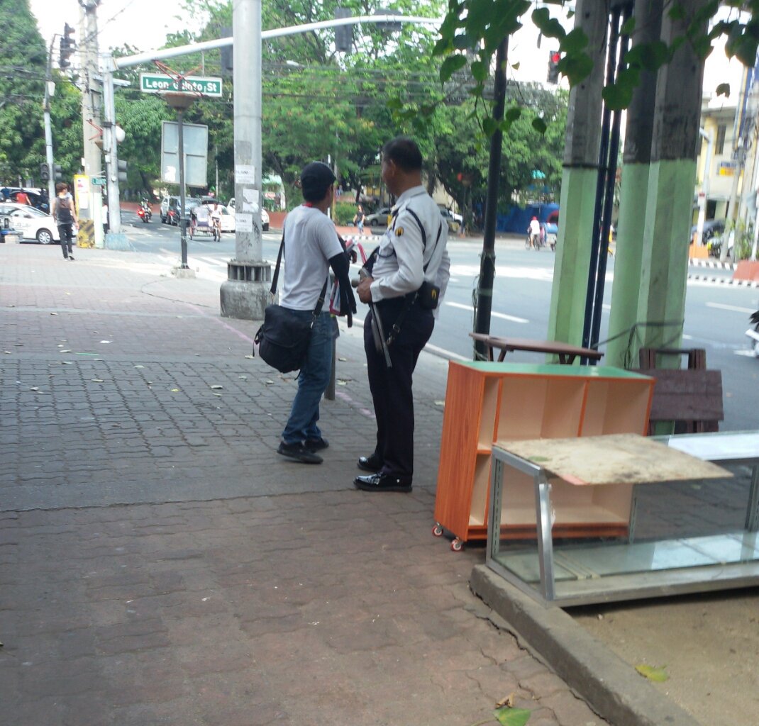 Wow ktemu polisi bawa SHOTGUN di Filipina #getlost113 #wanderlust2016 #Castaway2016  <a href="/Rhenald_Kasali/">Rhenald Kasali</a>