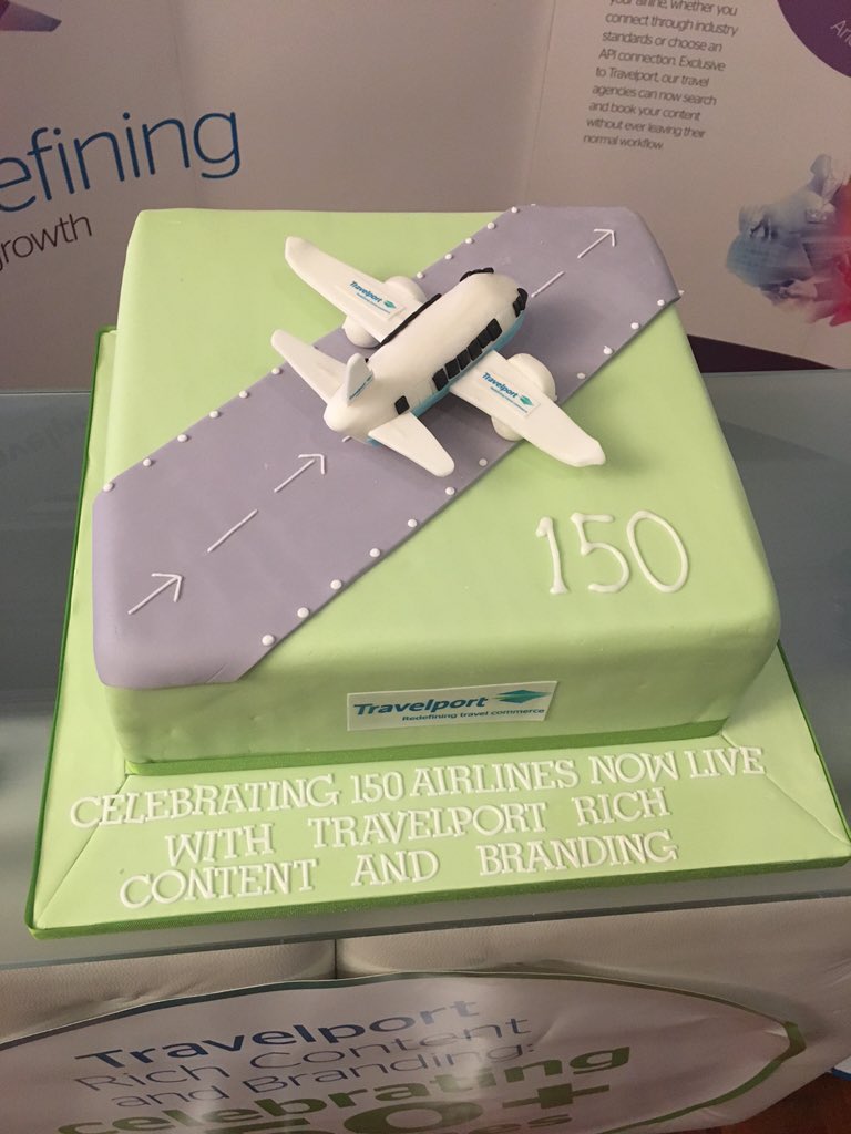 Mark_J_Henry's tweet photo. Fair dues to @Travelport - good cake is always worth a tweet 🍰😛👍 #CAPASummit https://t.co/cIDU490TfK