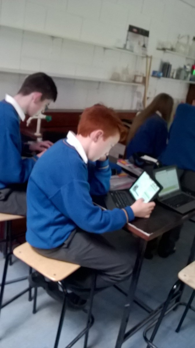 stkevsdunlavin's tweet photo. Our first years are chatting with @Jeffrey_Roe for #IAEIE great fun! #engweek16 @KWETB @NAPD_IE https://t.co/14XJKZexuN