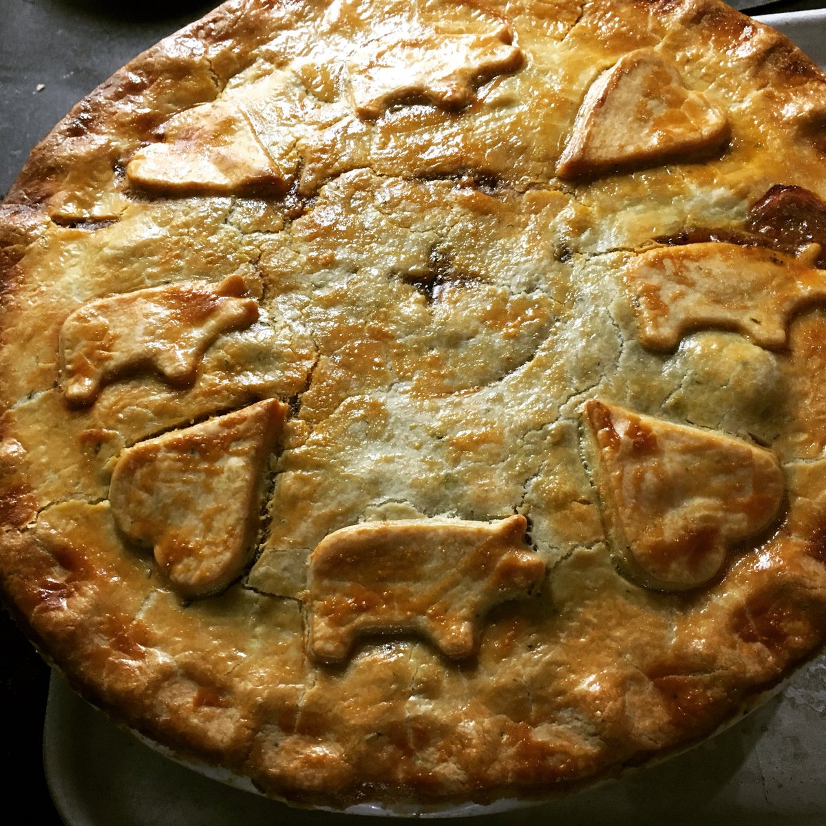 GingerRookes's tweet photo. Now that was a delicious greek #chicken, portobello mushroom &amp; chorizo #pie #BritishPieWeek @BritPieWeek @pierateers https://t.co/eS5a6m8QOd