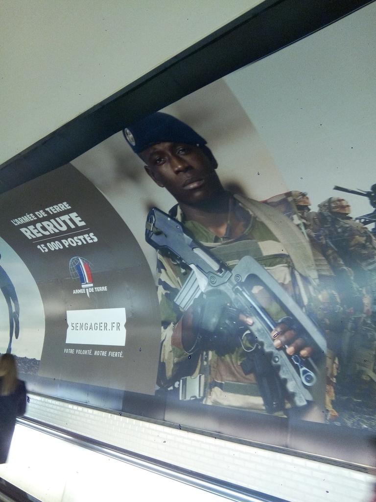abracaleskia's tweet photo. C'est lui mon chouchou #TeamDemba @RecrutemenTerre @QuiSommesns https://t.co/M06fHvPep8