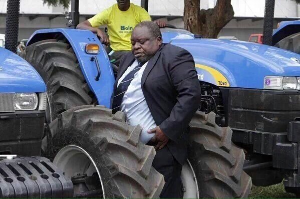 MisterAlbie's tweet photo. A rich man trying to enter heaven. #MemeHistory https://t.co/i9KAtbaup5