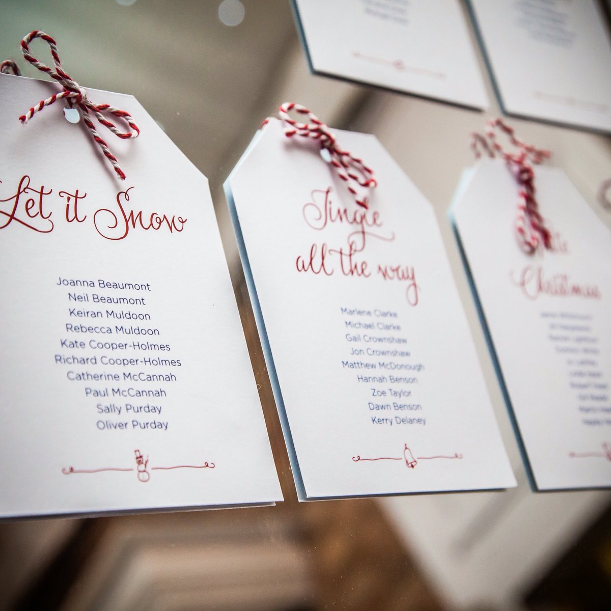 theeventdesign's tweet photo. Festive seating plan tags for a winter wedding @Norwood_Park https://t.co/U57PHkE03t