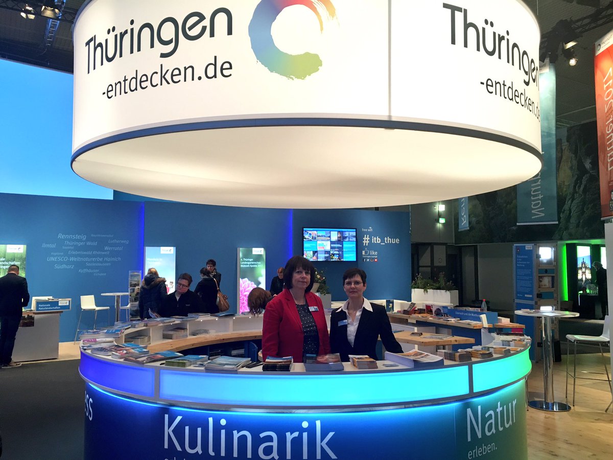 thueringen_ttg's tweet photo. Guten Morgen am Thüringen-Stand! Wir freuen uns auf euch. #itb_thue #itbberlin https://t.co/bC4NDzPqo5