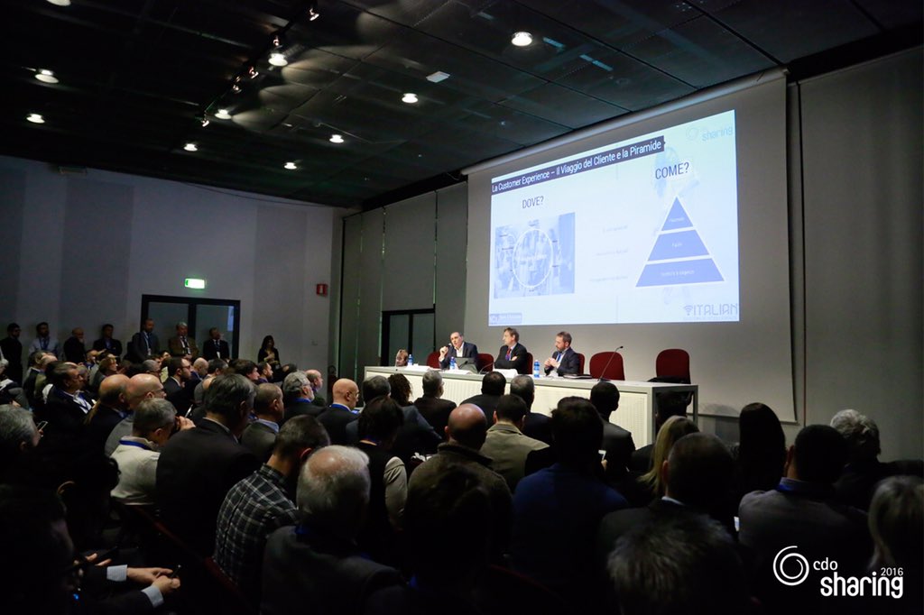 CdoSharing's tweet photo. Ascolto, dialogo, condivisione. Ecco cos'Γ¨ #cdosharing. Il racconto delle #sharingview della mattina. https://t.co/qVrNyxRjwK