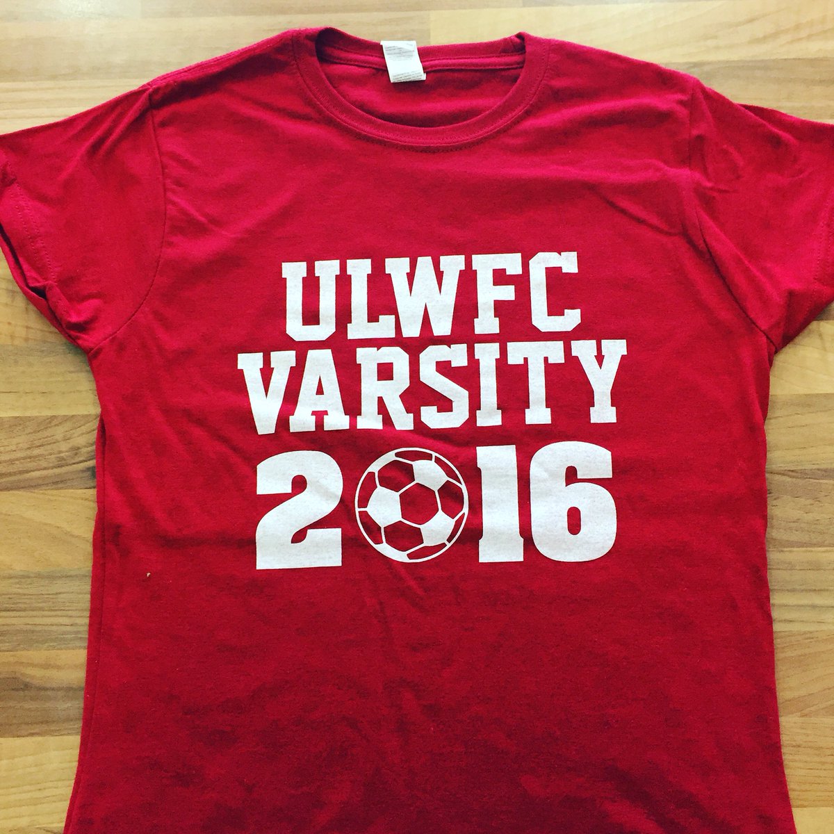 print_wizards's tweet photo. University of Leicester Womens Football Varsity Tshirts #ULWFC #Printwizards #Leicester #LUFC https://t.co/wSzJrUsTnk