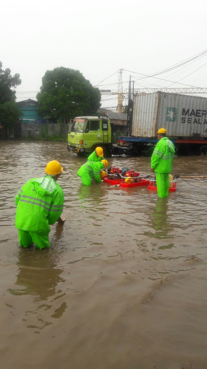 #WartaBdg via  <a href="/dbmpkotabdg/">DBMP Bandung</a>: trm ksh infonya, tim sdh dilokasi