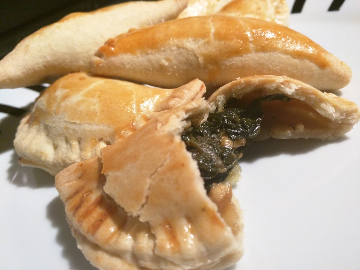 chukusLDN's tweet photo. With our efo (spinach) &amp; feta pies we've got the #veggie #pie lovers among you covered #BritishPieWeek #PiePride https://t.co/XPTCm11pdF