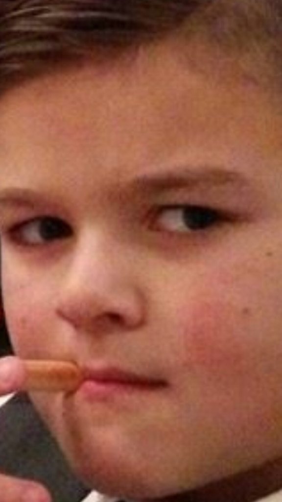 Michaelgsenpai's tweet photo. ITS MAH BROTHERS BIRTHDAY https://t.co/8eCr1oQcG8