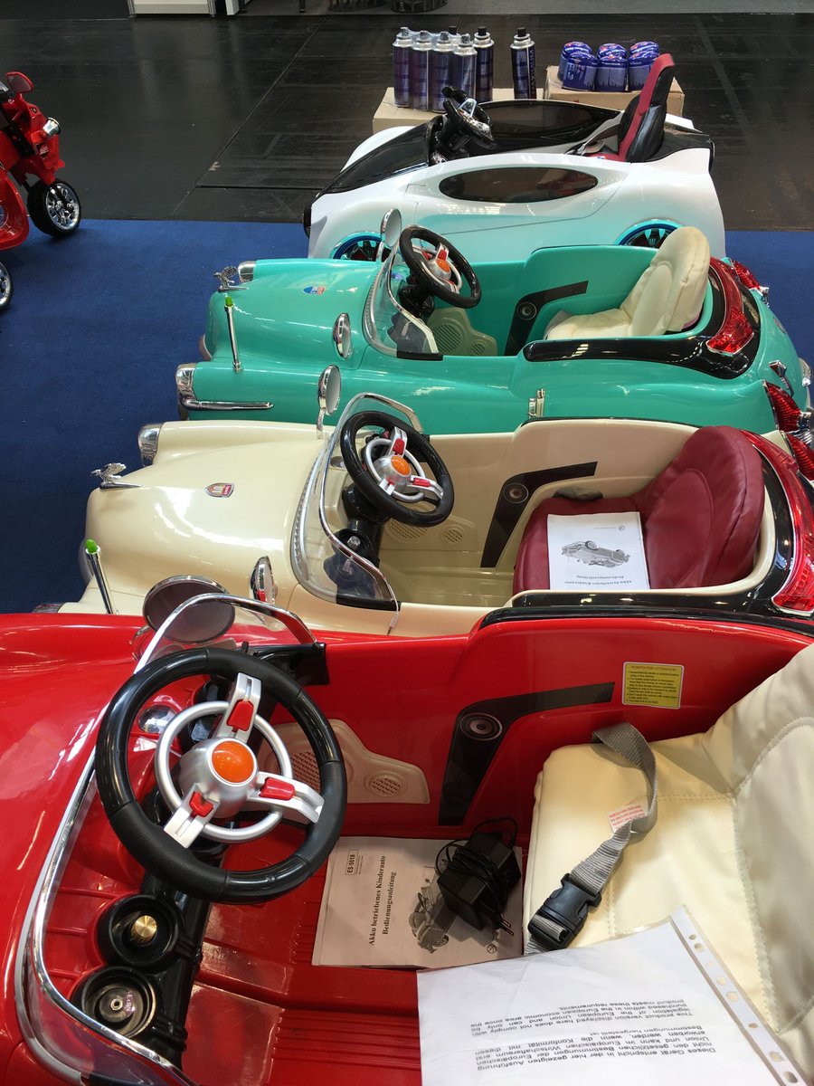 BezRegKoeln's tweet photo. BR #Köln kontrollierte auf #iawmesse`16,teils Sicherheitsmängel u fehlende  Kennzeichnung festgestellt. #Produkte https://t.co/dzXMfae1id