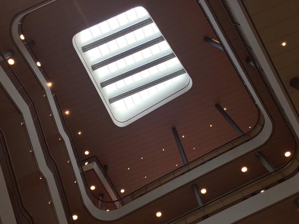 Enjoying amazing 5min pitches @malmohogskola <a href="/DrivhusetSE/">Drivhuset Sverige</a> #IKEA #najell #horby #haribo #massiveentertainment #pågen