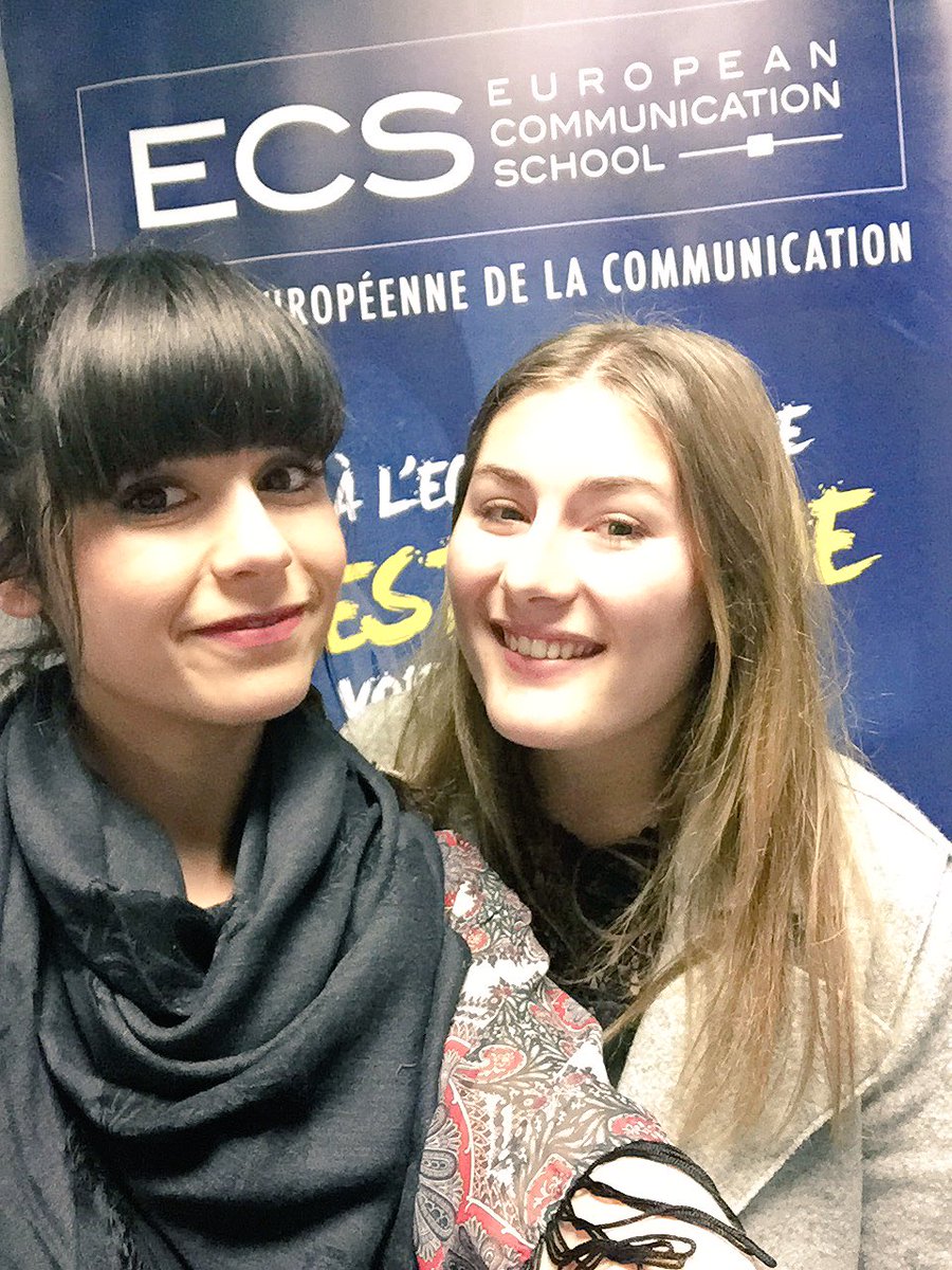 Margot_JF's tweet photo. #CESTCOMME prendre des selfies devant l'affiche #CESTCOMME https://t.co/uBb19zaleK