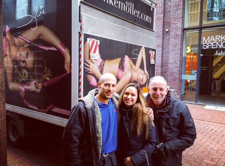 Spend the morning with these great guys Patrick &amp; Bertus getting the last boxes from our #sis❤️