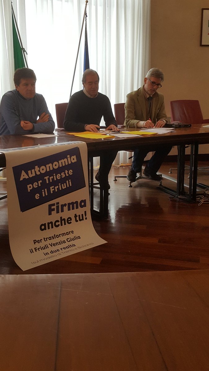 LucreziaChermaz's tweet photo. Sala giunta #comuneTs presentazione proposta referendaria x autonomia Trieste e Friuli sul modello di Trento Bolzano https://t.co/mvgiBPPJub