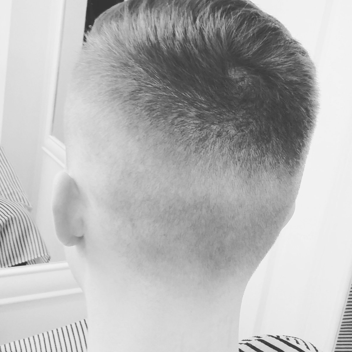 hairexeter's tweet photo. Fade on student. Students get 25percent off. #exeterimage #exeterbarbers #exeterstudentdiscount https://t.co/XvJJQ57twZ