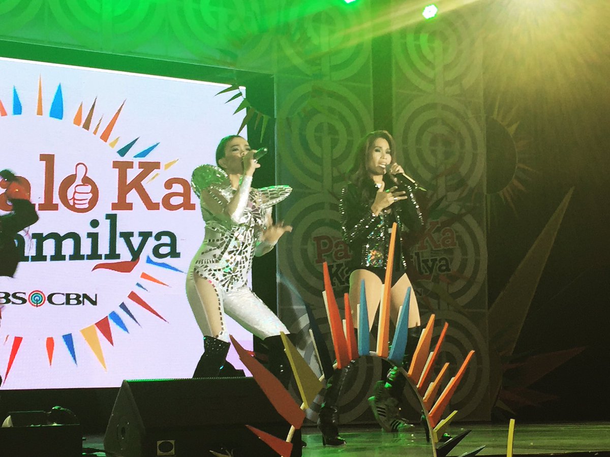 ABSCBNAdSummit's tweet photo. Buwis-buhay performance by @mrandmrsfrancisco and @itspokwang27 #PanaloKaKapamilya #AdSummitPH2016 #ComeOutAndPlay https://t.co/AuhTbHgIto