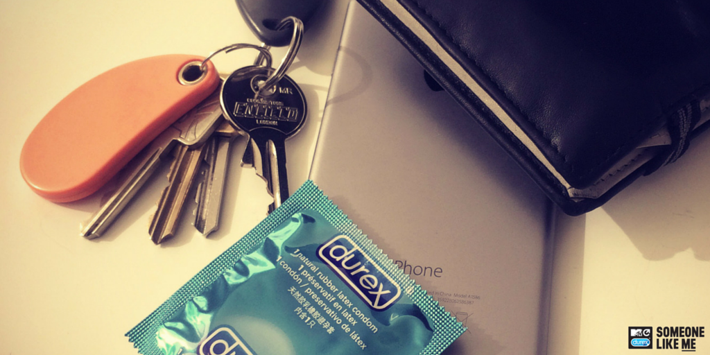 someonelikeme's tweet photo. You know the Friday night going-out routine: Phone, keys, wallet… condom. Happy weekend! #SomeoneLikeMe https://t.co/Yd61R1Kkpc
