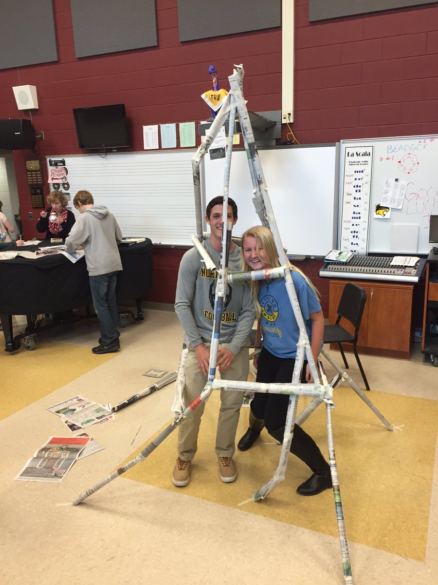 kkati_g4's tweet photo. ...did it😁 Paper tower #homeroomdavis @NVHSWildcats @nvsophomores18 https://t.co/utbWoexmk6
