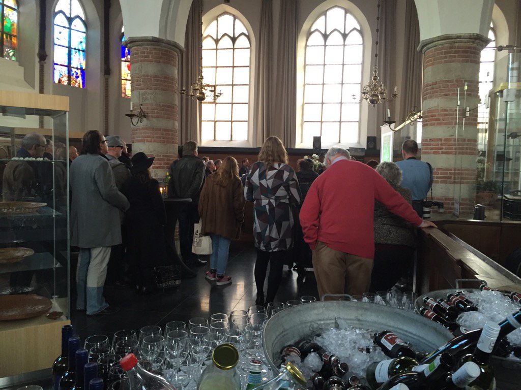 ScroppinoClub's tweet photo. Kick-off Stripdagen Haarlem 2016. het wordt weer een mooi jaar met vele bijzondere striptekenaars https://t.co/cXAfZqWnio