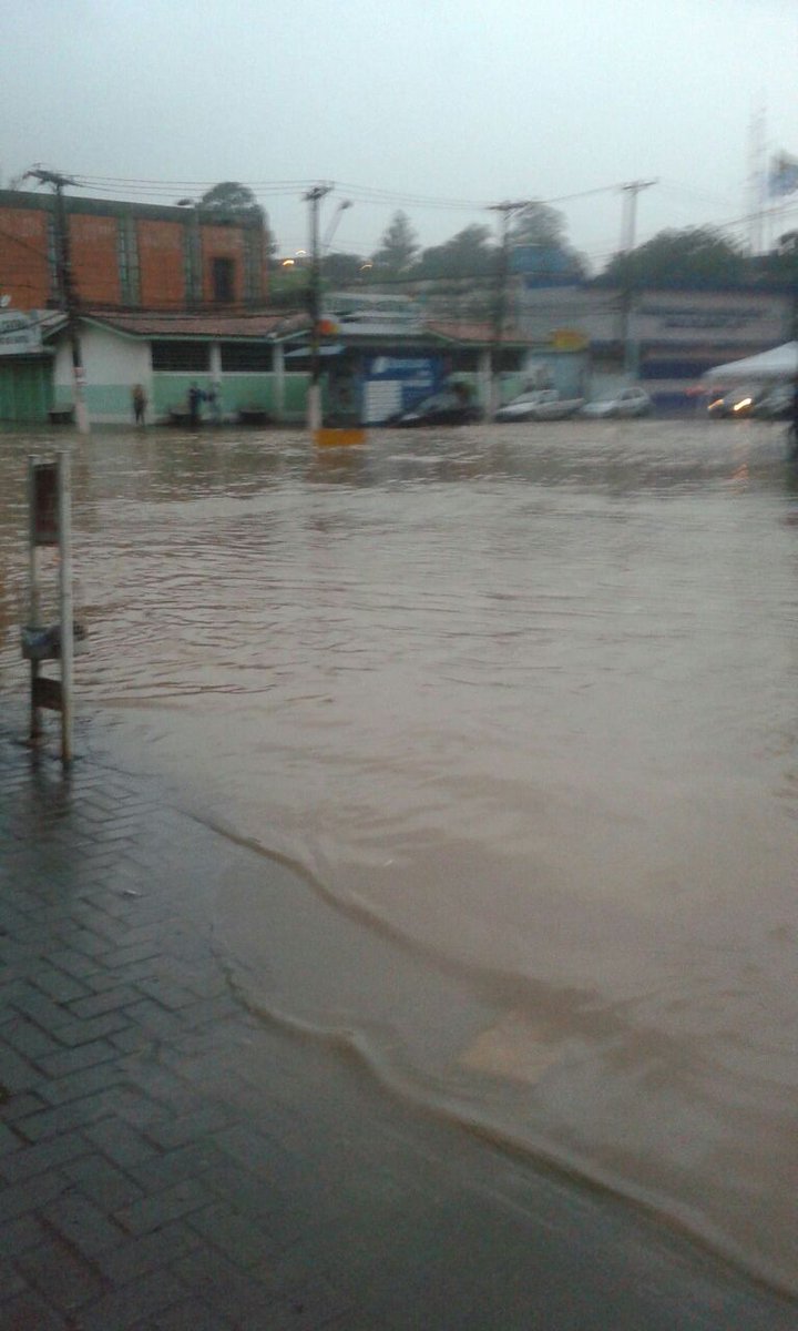 4master4's tweet image. Jandira o centro