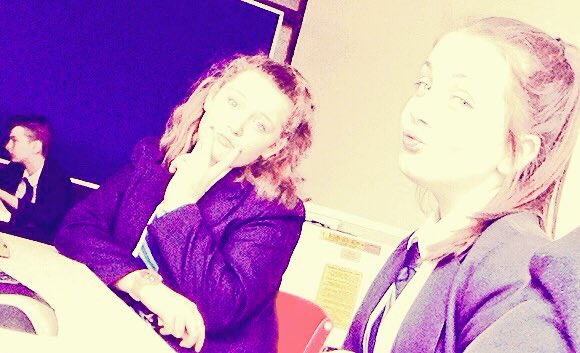 AliciaJoyce7's tweet photo. Ben,Louise and me 😍😘 https://t.co/vsO2se4tPX