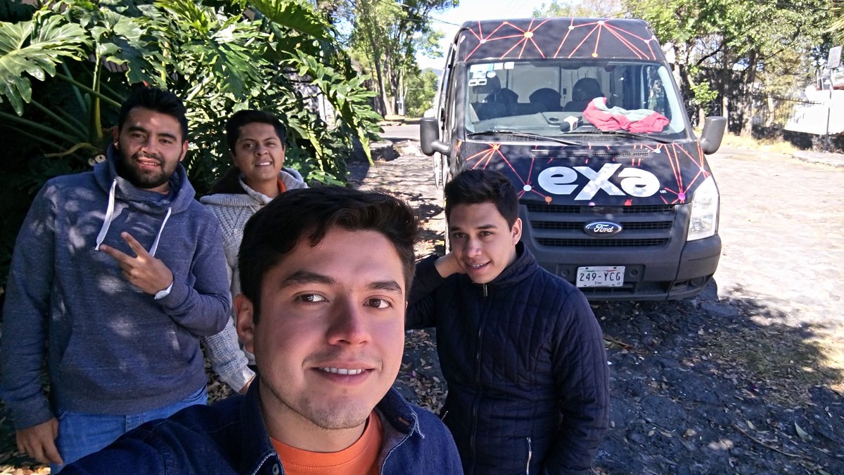 javier_EXA's tweet photo. Que buena vista en la #ExaRuta no todo es tráfico sigue escuchando a @soyidzi por @ExaFM @rulerExaFM @FerFrias5 https://t.co/mWBBvmmRqt