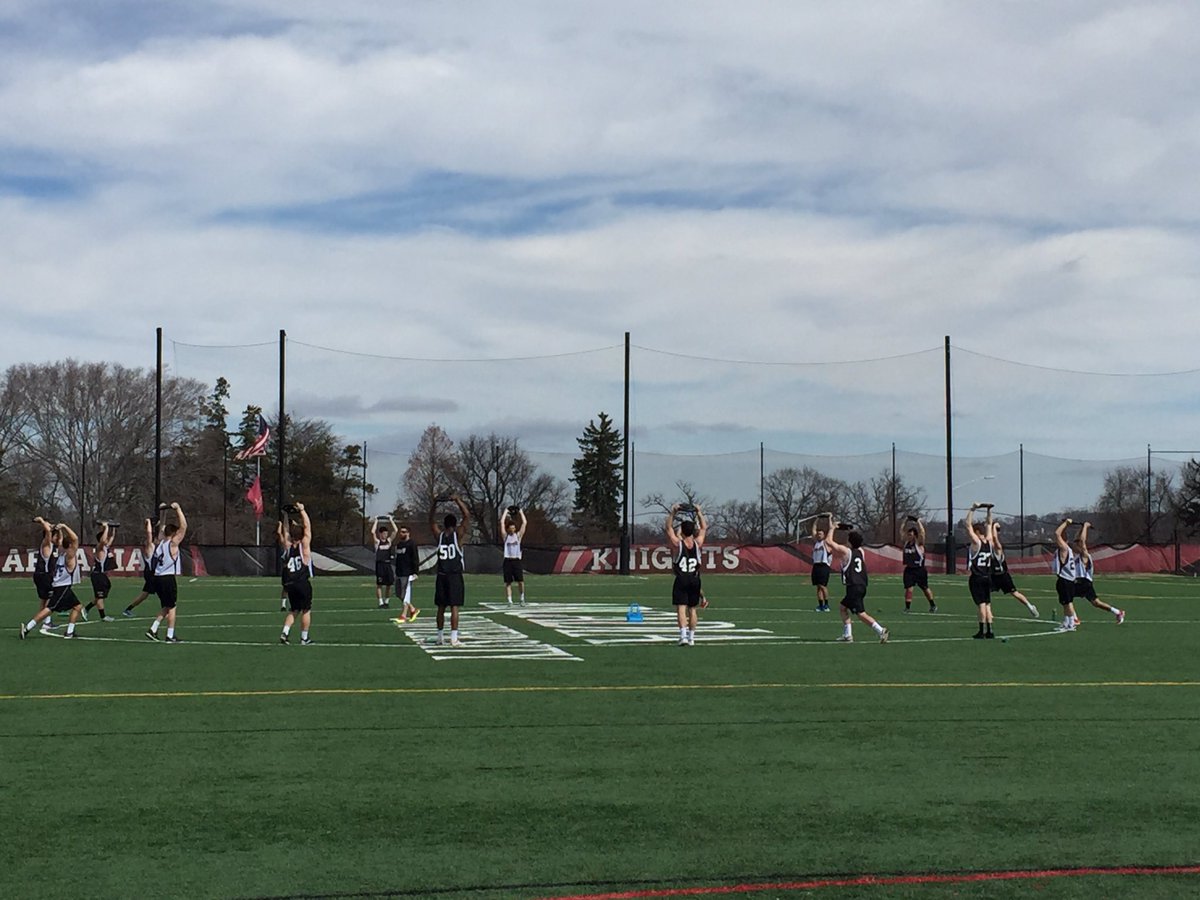 taylorlax19's tweet photo. #springbreakglenside Day 3 #knightslax working out with @Arcadia_SandC https://t.co/QcDAacwH5f