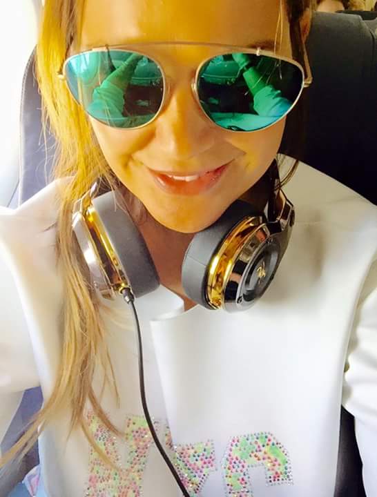 KatiaAveiro's tweet photo. Bom dia com musica by @RocByRonaldo https://t.co/FFBoosQ1hO