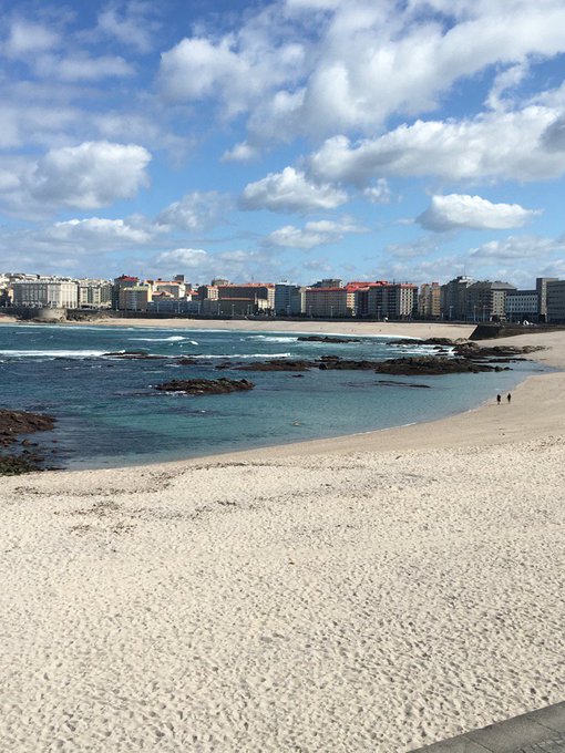 Gran día en A Coruña!! Gracias Dios por el Sol y este paisaje ???? #i'mfeelinggood https://t.co/iadn