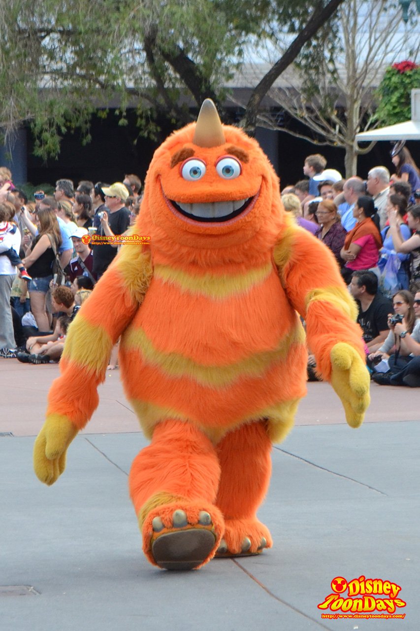 超レア‼︎ショーケース展示品/ディズニーストア/スノードーム