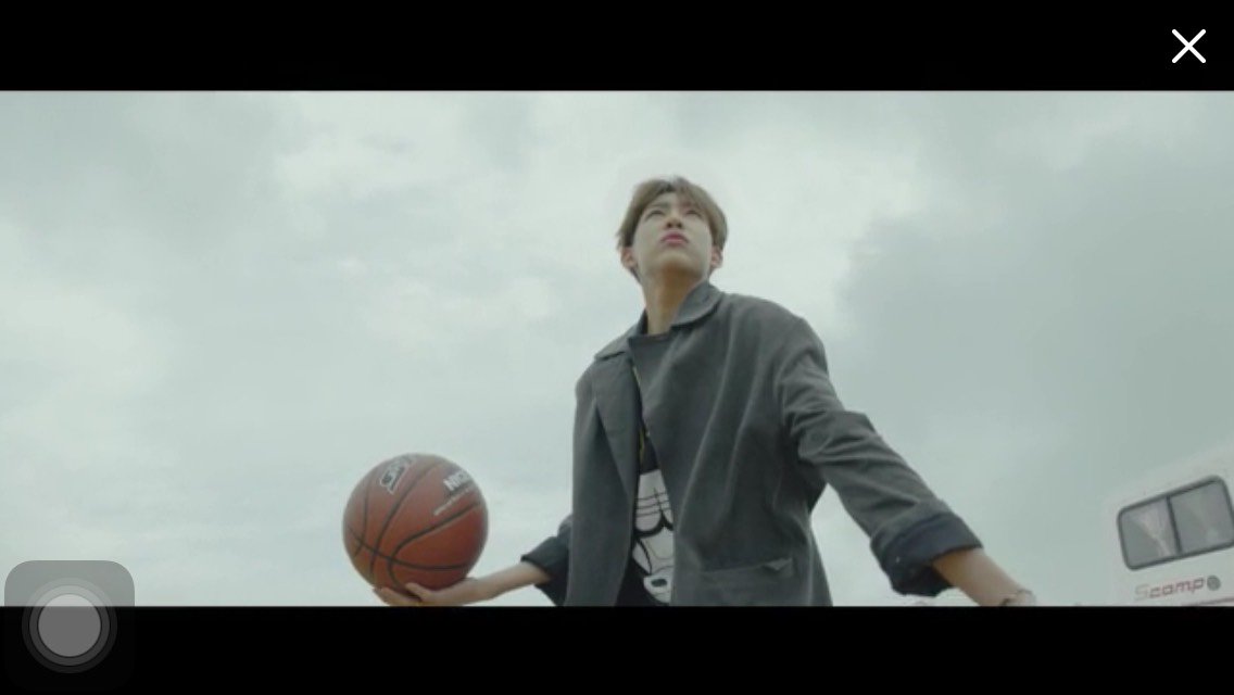 CRUSHonBAM's tweet photo. [CAP] 160311 GOT7 <FLIGHT LOG : DEPARTURE> Trailer #GOT7 #BamBam #뱀뱀
https://t.co/8xNdnb5Ccp https://t.co/RwHeb7qLiv