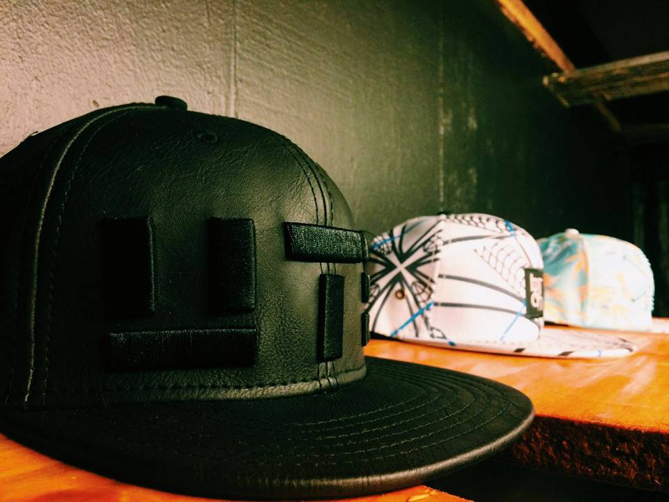 PdoggAmazing's tweet photo. This writing is all about the pictures below. #SMB #BAPS #ButanWear #BAPSSTORE C u soon!! https://t.co/6xbrf3r6eA
