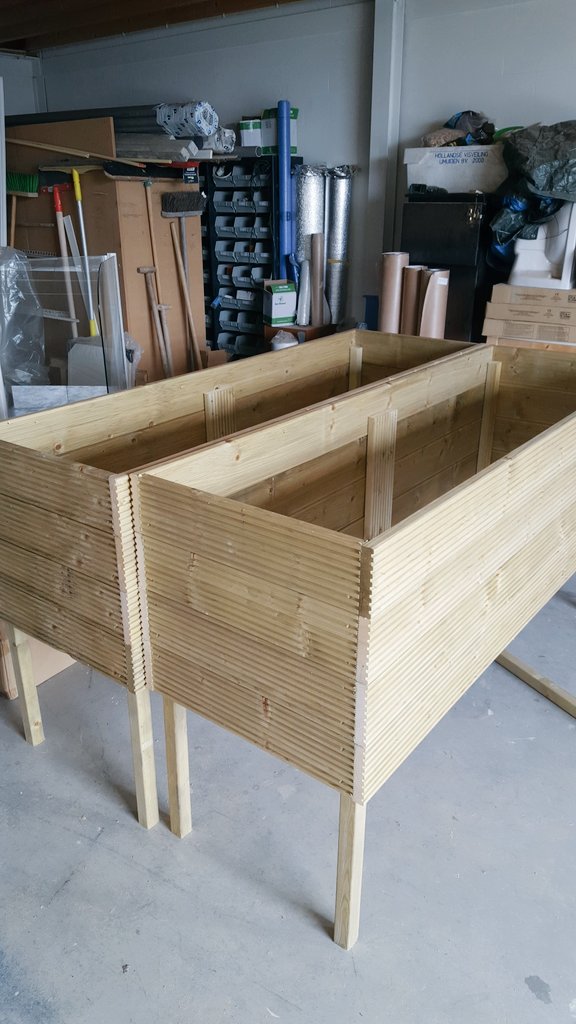 Bloembakken gemaakt voor #NLdoet