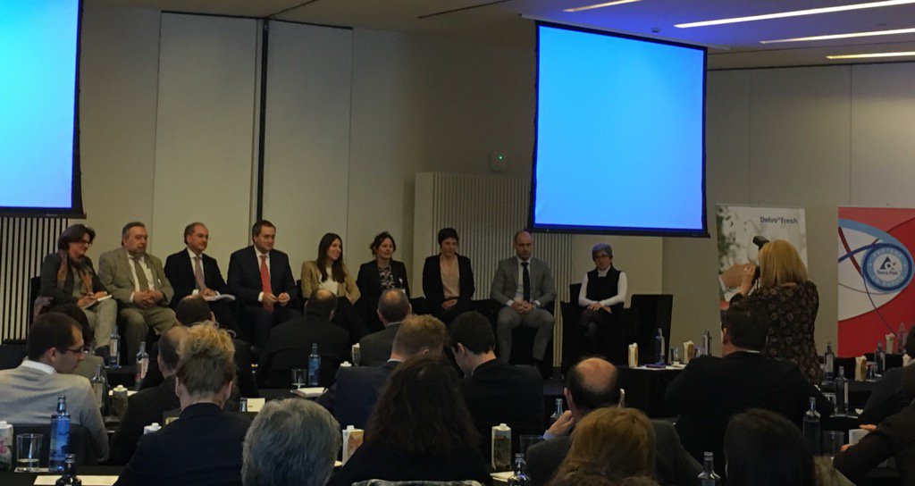 TetraPak_es's tweet photo. Terminamos el #Seminarioproductoslacteos con una ronda de preguntas, muchas gracias a todos los ponentes! https://t.co/jPql3VsRho