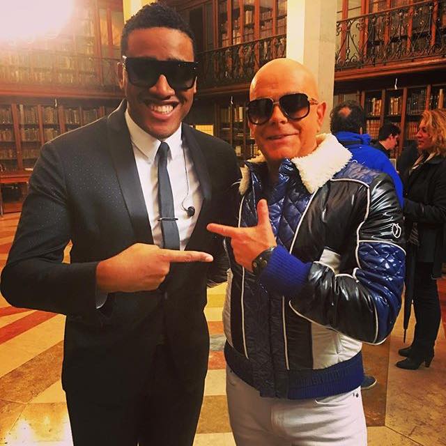 Se há coisa que temos em comum é a queda para a música <a href="/pedroabrunhosa/">Pedro Abrunhosa</a>  😎