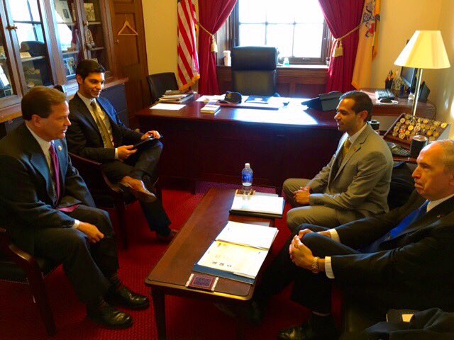 rmistry91's tweet photo. #FBF to lobbying in DC for medical education with the Dean #COMDay16 #DoneWithDebt 📸: @AACOMmunities https://t.co/LWM4lD59mJ