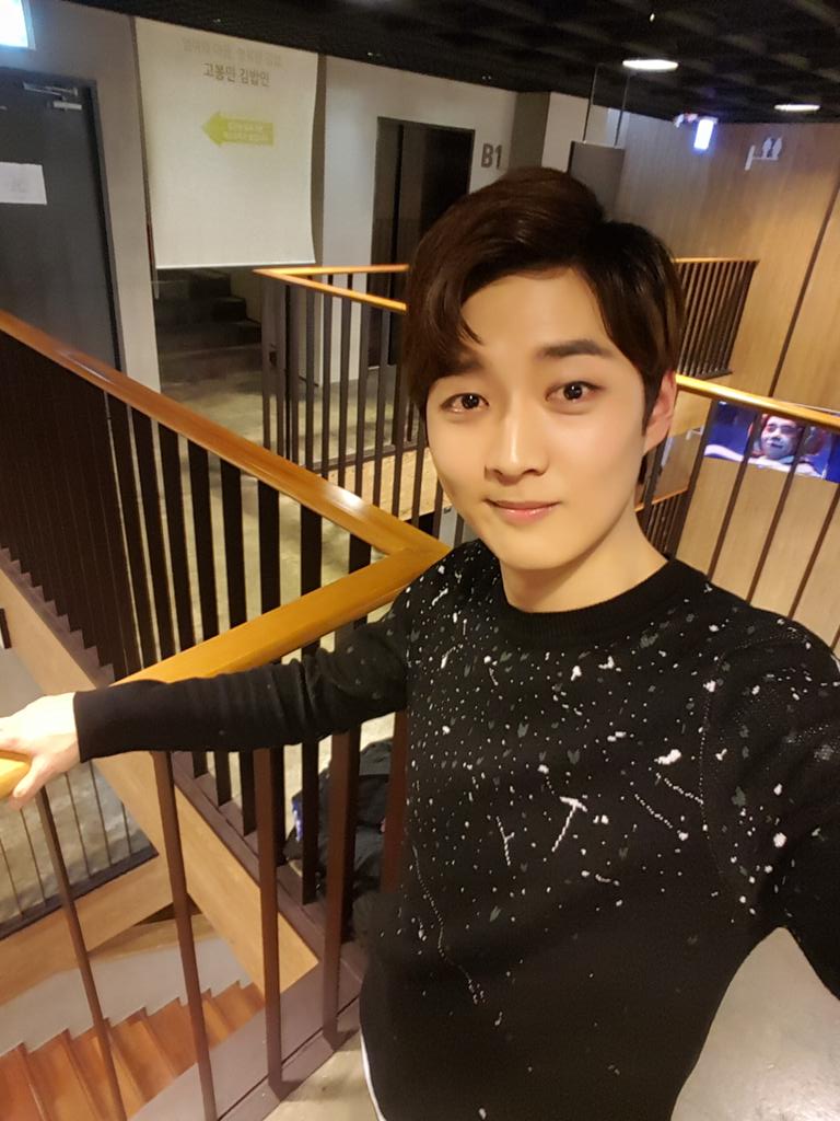 쓰릴미퇴근길

-덕후: 저너무못생겨서ㅠ배우님혼자찍어주세요
-0석: 아니에요 안못생겼어요 내가 잘생긴 거지

아..네.....
ㅋㅋㅋㅋㅋㅋㅋㅋㅋㅋㅋㅋㅋㅋㅋㅋㅋㅋㅋㅋㅋㅋㅋㅋㅋㅋㅋㅋㅋㅋㅋㅋㅋㅋㅋ

#쓰릴미 #강영석