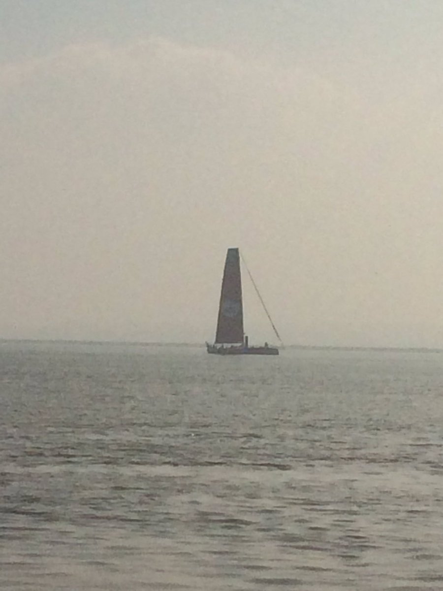 JackVeitch2's tweet photo. No boat has ever been told off by VTS as much as Dongfeng Lol #hellonthehighseas #sportrelief https://t.co/Kd84c7PN5V