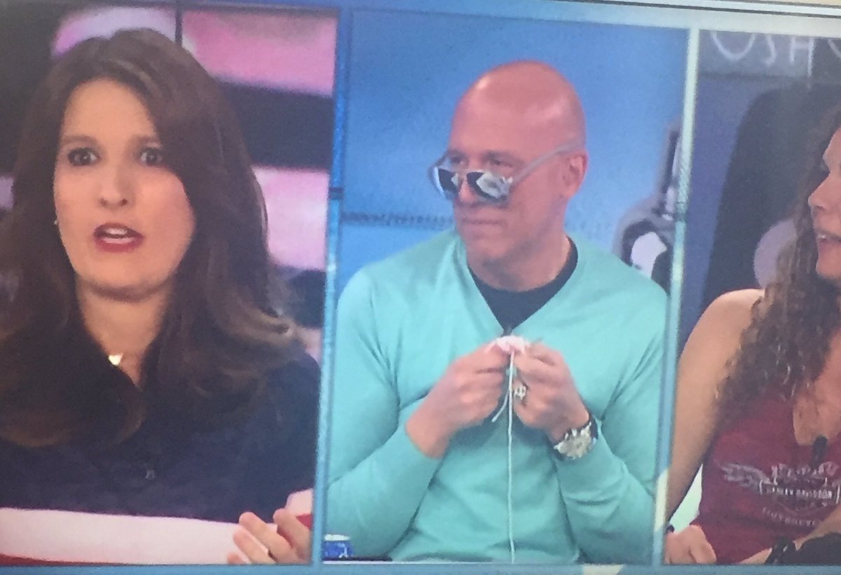 Mon_Sanchez_'s tweet photo. Boníssim l'Alfons Arús, ets un crack!!! @Arucitys_8Tv @Laura__Fa @lorena_vazquez @mariamoyamartin @_angieinthecity https://t.co/vQE9Pi7TMD