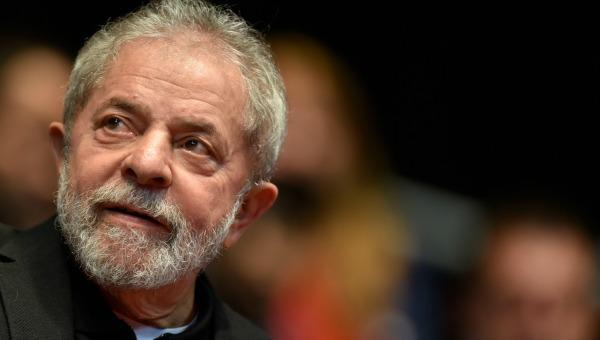NTN24's tweet photo. "Respeto a la dignidad", pide la Unasur para el expresidente de Brasil Lula da Silva https://t.co/kmt7m5cc5M https://t.co/rKcCNR2pDU