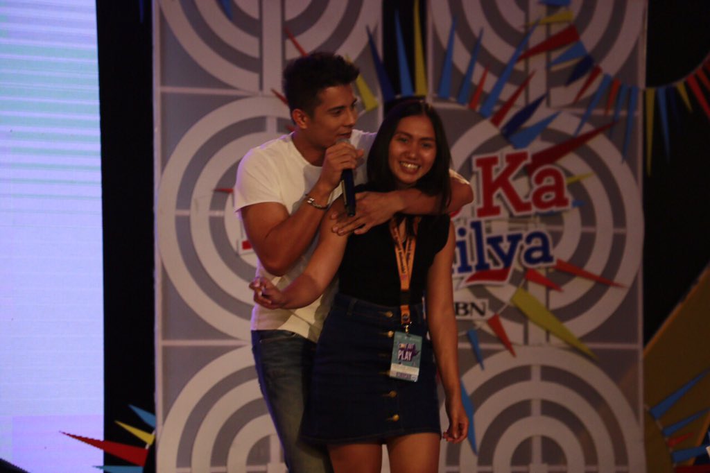 PhilstarShowbiz's tweet photo. A lucky girl gets a hug from @ejay21falcon at the #AdSummitPH2016 #AdSummitLive @PhilstarNews https://t.co/otC98ig9AF