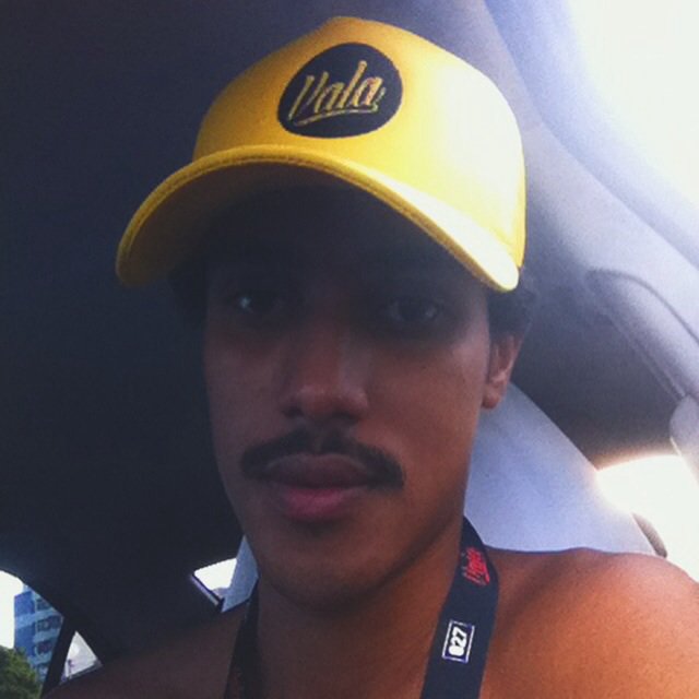 magrovala's tweet photo. Novo cap da Vala em breve na pista #valacrew https://t.co/ndwd8d4iDG