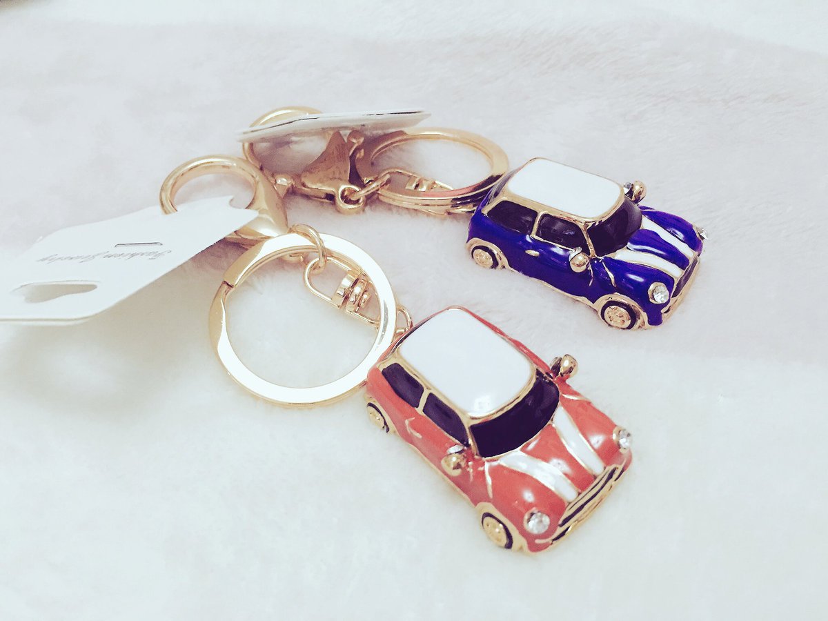 WishShopping1's tweet photo. @MINI bought stuff from WISH only $6,one for WF and one for my self. today has just arrived. https://t.co/kRIaix0dYZ https://t.co/dnA7wGtqbv
