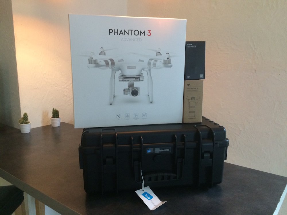 pixlocation's tweet photo. Le Phantom 3 Advanced est disponible à la location. Une vidéo pour le voir en action https://t.co/KAo8CaUaXp #drone https://t.co/H3dxj9xHh0