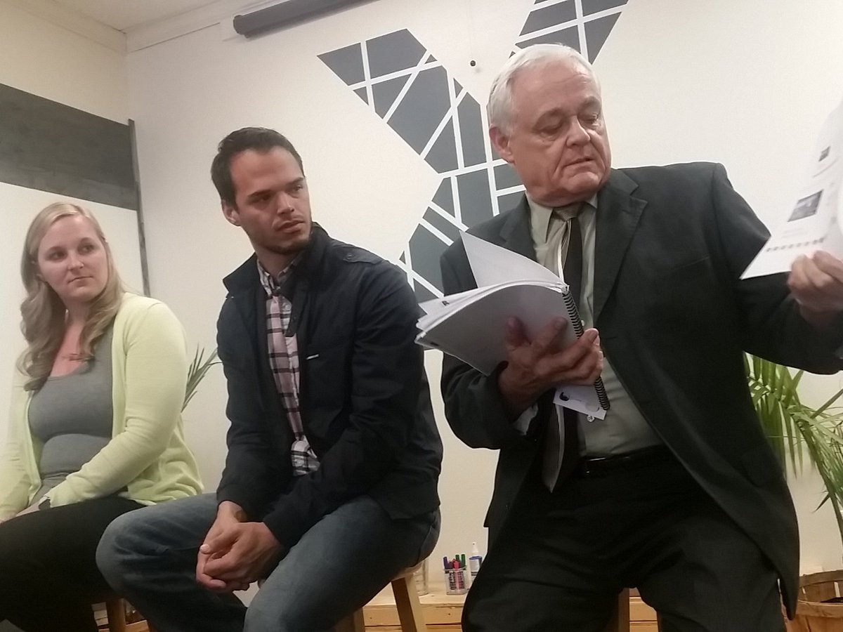 SheepdogAlpha's tweet photo. @FredXchange hearing frm @LittleFishSwim &amp; @fcseagles about trep dev at the HS lvl #fxbg #thefoundry #startuplife https://t.co/Xoh8oPTV0z
