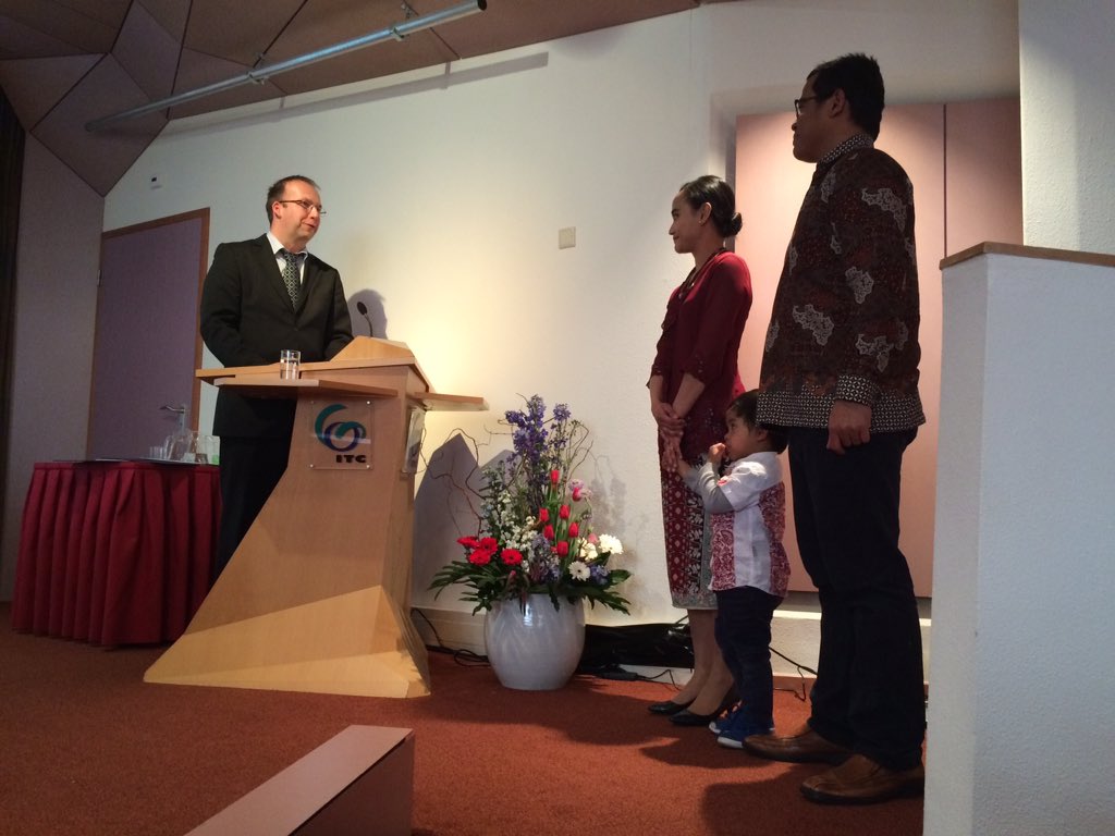 ITCAlumni's tweet photo. Even families graduate at #ITC!! Well done both of you! #youngestgraduate on stage! #MScgraduation https://t.co/8V08RufPKf